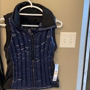 NWT Calvin Klein vest